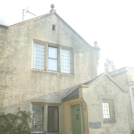 Entire Victorian Lodge In A Privately Gated Estate With Secure Parking For Two Cars And A Newly Refurbished Bathroom Exteriér fotografie